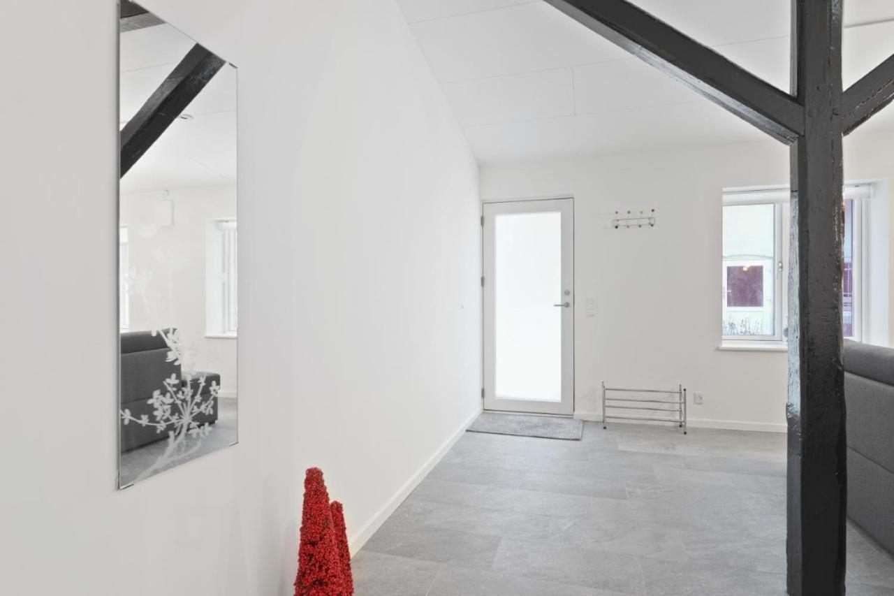 Charming - Luxurious 1 Bedroom Apartment In The Heart Of Aalborg Ngoại thất bức ảnh