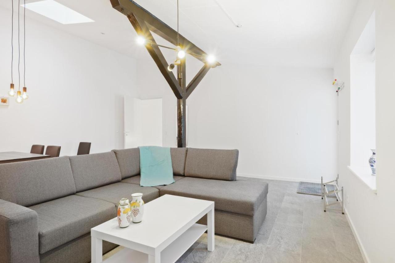 Charming - Luxurious 1 Bedroom Apartment In The Heart Of Aalborg Ngoại thất bức ảnh
